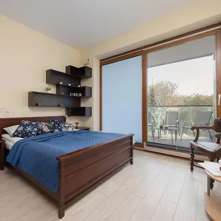 Bright Apartment With Parking Warsaw Bialy Kamien 2 By Heyrent *